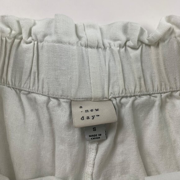 A New Day White Linen Blend High Rise Pull On Shorts S - Picture 3 of 5